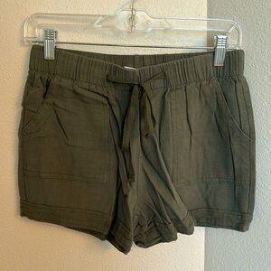 Green Linen Drawstring Shorts